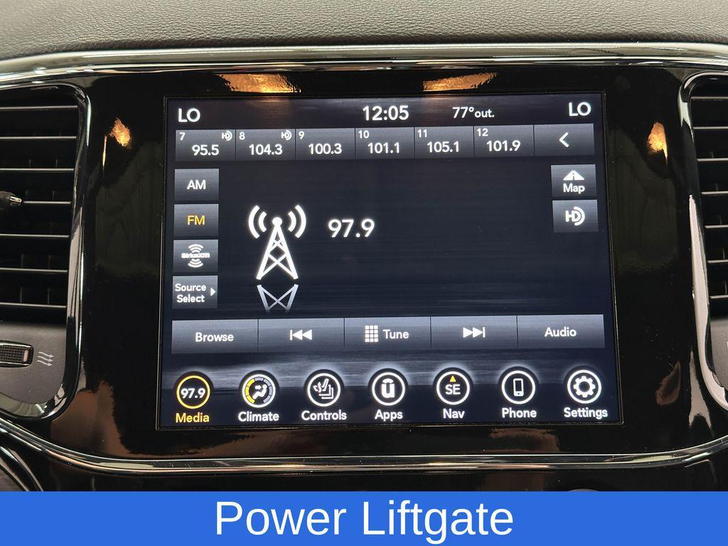 used 2022 Jeep Grand Cherokee car, priced at $27,500