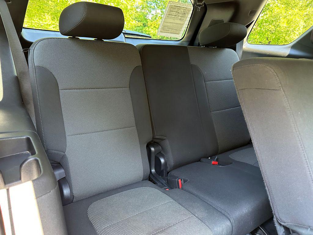 used 2023 Chevrolet Traverse car, priced at $27,900