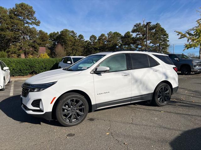 used 2022 Chevrolet Equinox car, priced at $25,624