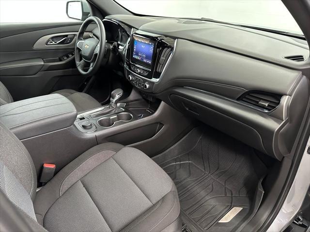used 2023 Chevrolet Traverse car, priced at $33,000