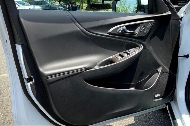 new 2023 Chevrolet Malibu car, priced at $28,000
