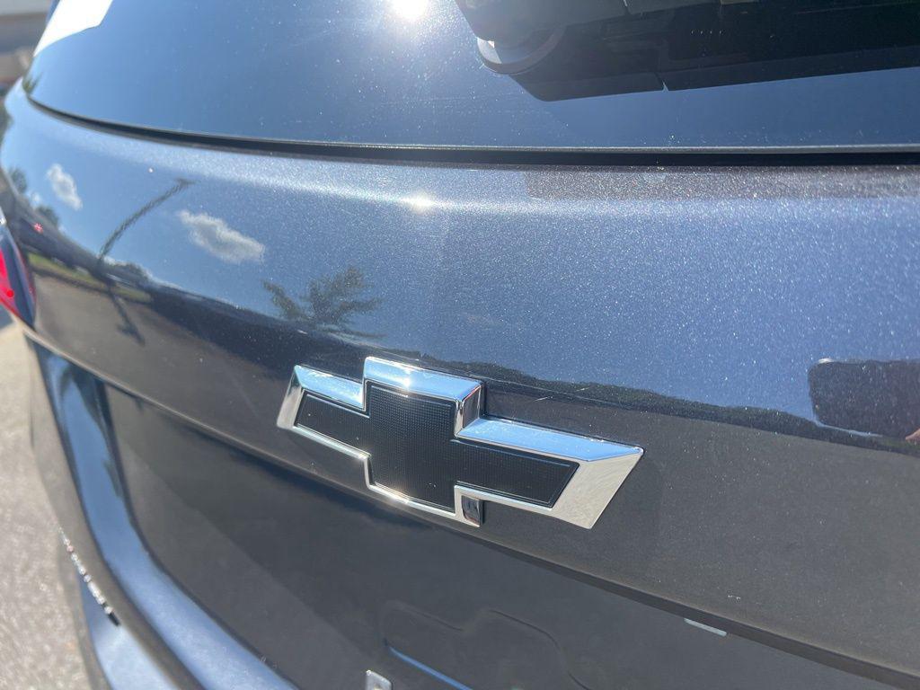used 2022 Chevrolet Equinox car, priced at $23,000
