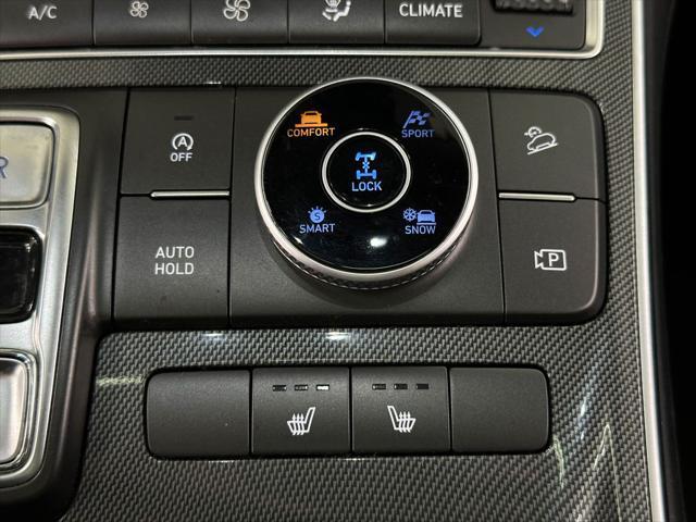 used 2022 Hyundai Santa Fe car, priced at $26,000