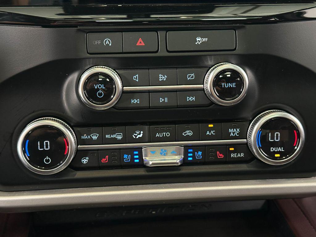 used 2024 Ford Expedition car, priced at $48,000