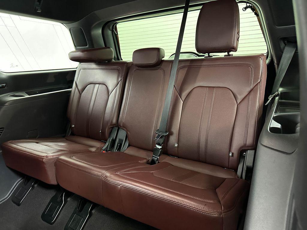used 2024 Ford Expedition car, priced at $48,000