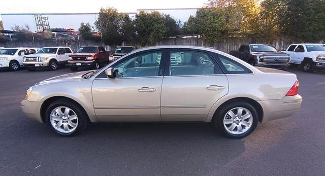 used 2005 Ford Five Hundred car, priced at $9,995