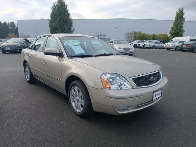 used 2005 Ford Five Hundred car, priced at $9,995