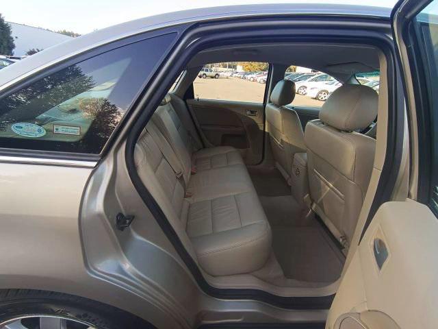 used 2005 Ford Five Hundred car, priced at $8,995