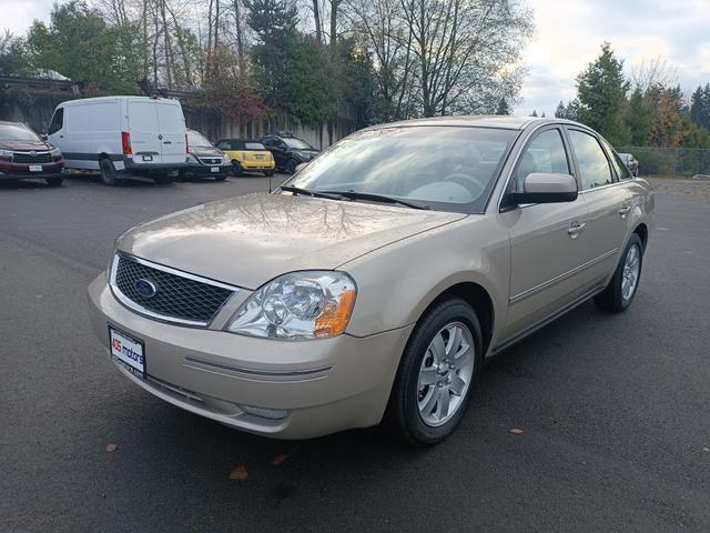 used 2005 Ford Five Hundred car, priced at $9,995