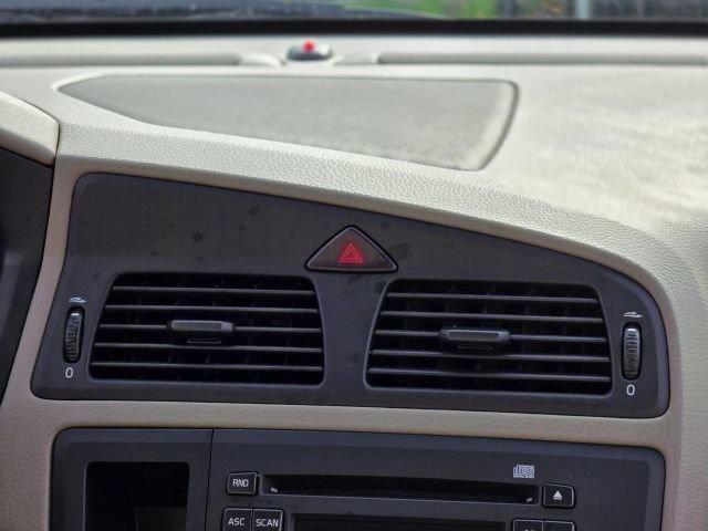used 2004 Volvo V70 car, priced at $9,995