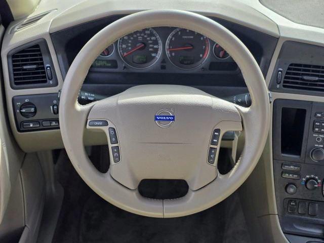 used 2004 Volvo V70 car, priced at $9,995