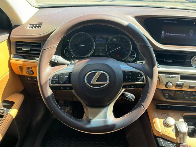 used 2017 Lexus ES 350 car, priced at $26,995