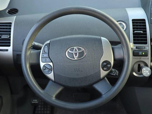 used 2007 Toyota Prius car, priced at $10,995