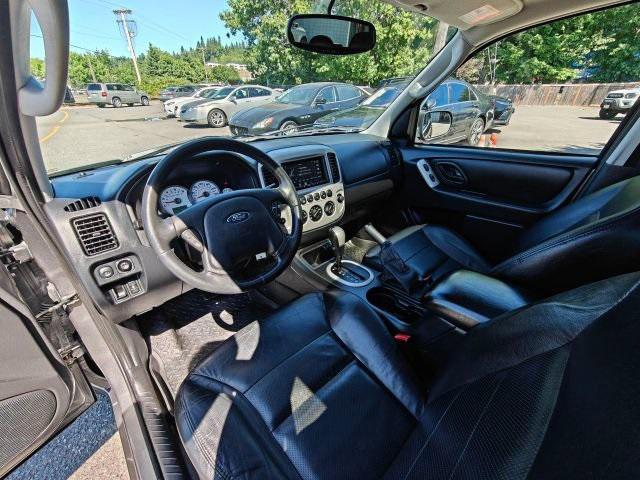 used 2005 Ford Escape car, priced at $9,995