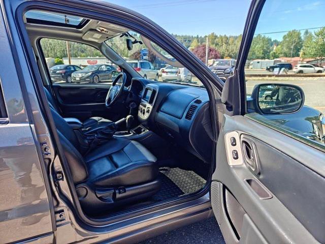 used 2005 Ford Escape car, priced at $9,995