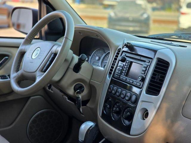 used 2006 Mercury Mariner Hybrid car, priced at $6,995