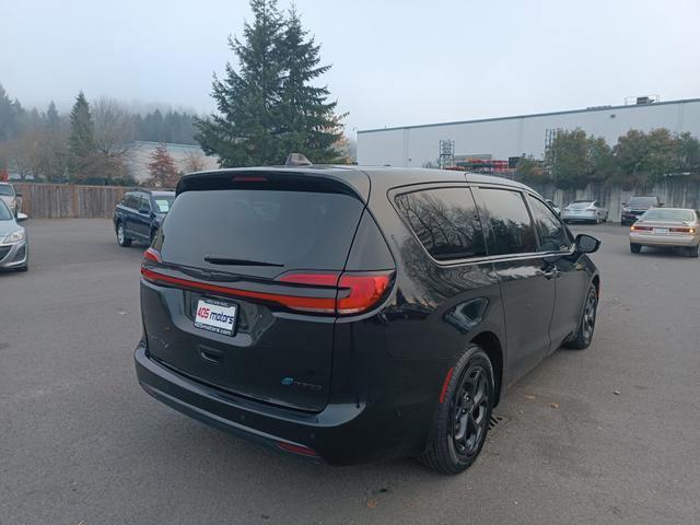 used 2023 Chrysler Pacifica Hybrid car, priced at $46,995