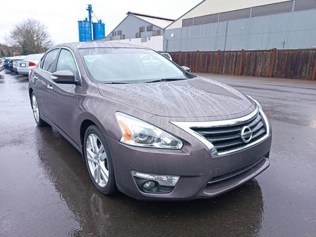 used 2013 Nissan Altima car, priced at $11,995