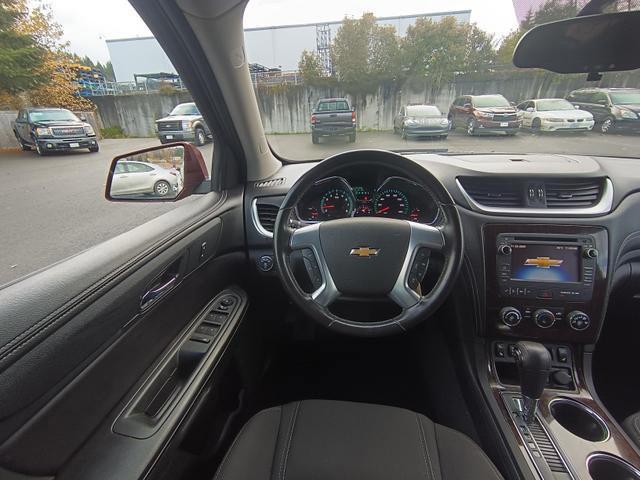 used 2015 Chevrolet Traverse car, priced at $15,995