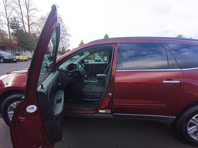 used 2015 Chevrolet Traverse car, priced at $15,995