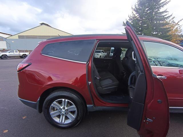 used 2015 Chevrolet Traverse car, priced at $15,995