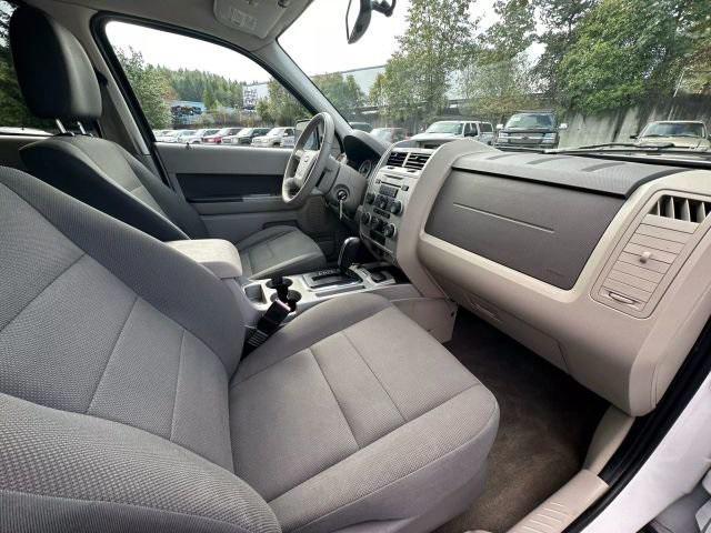 used 2009 Ford Escape Hybrid car, priced at $5,995