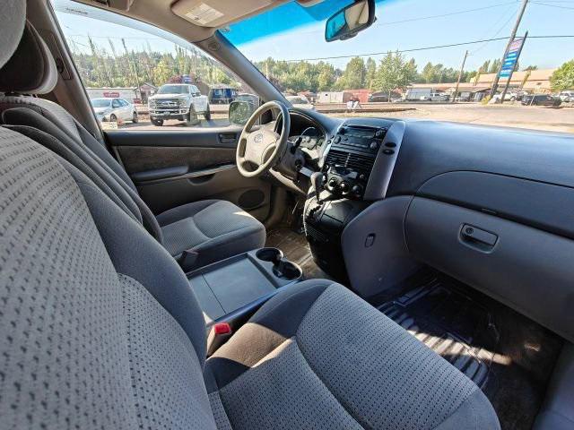 used 2006 Toyota Sienna car, priced at $14,995