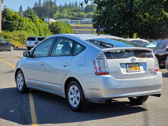 used 2007 Toyota Prius car, priced at $9,995