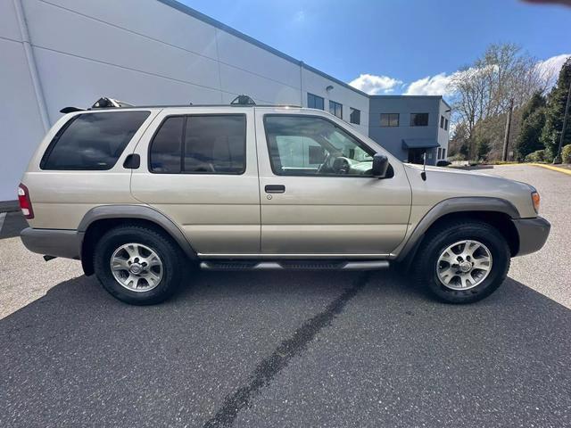 used 2000 Nissan Pathfinder car, priced at $5,995