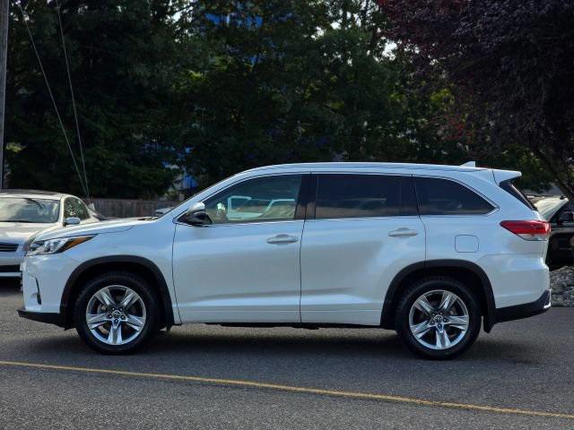 used 2018 Toyota Highlander car, priced at $24,995