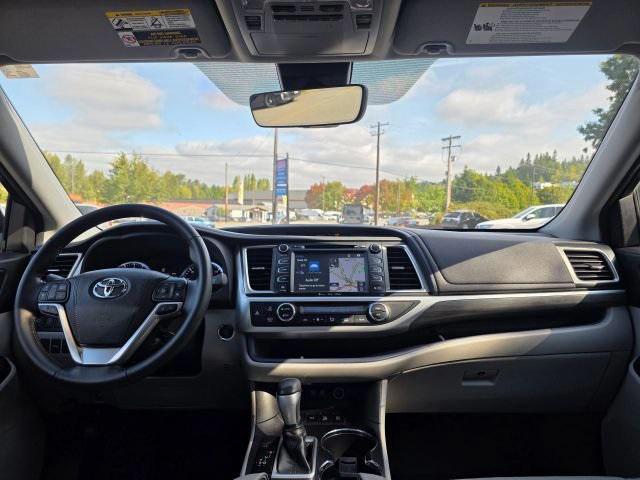 used 2018 Toyota Highlander car, priced at $24,995