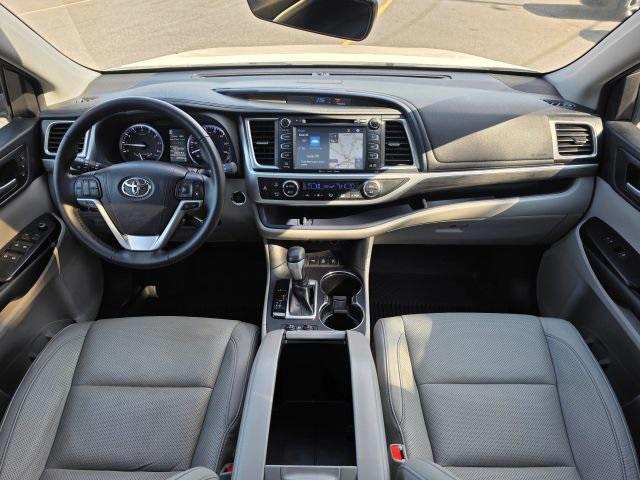 used 2018 Toyota Highlander car, priced at $24,995