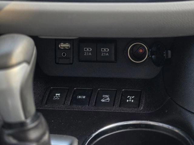 used 2018 Toyota Highlander car, priced at $24,995