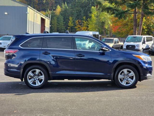 used 2016 Toyota Highlander car, priced at $15,995