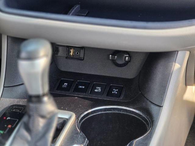 used 2016 Toyota Highlander car, priced at $15,995
