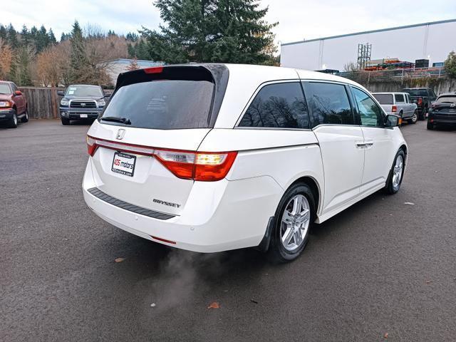 used 2013 Honda Odyssey car, priced at $15,995