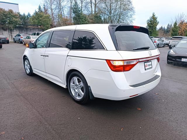 used 2013 Honda Odyssey car, priced at $15,995