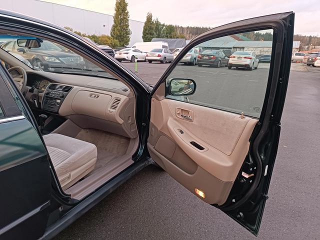 used 1998 Honda Accord car, priced at $9,995