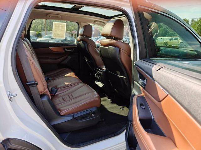used 2022 Acura MDX car, priced at $35,995