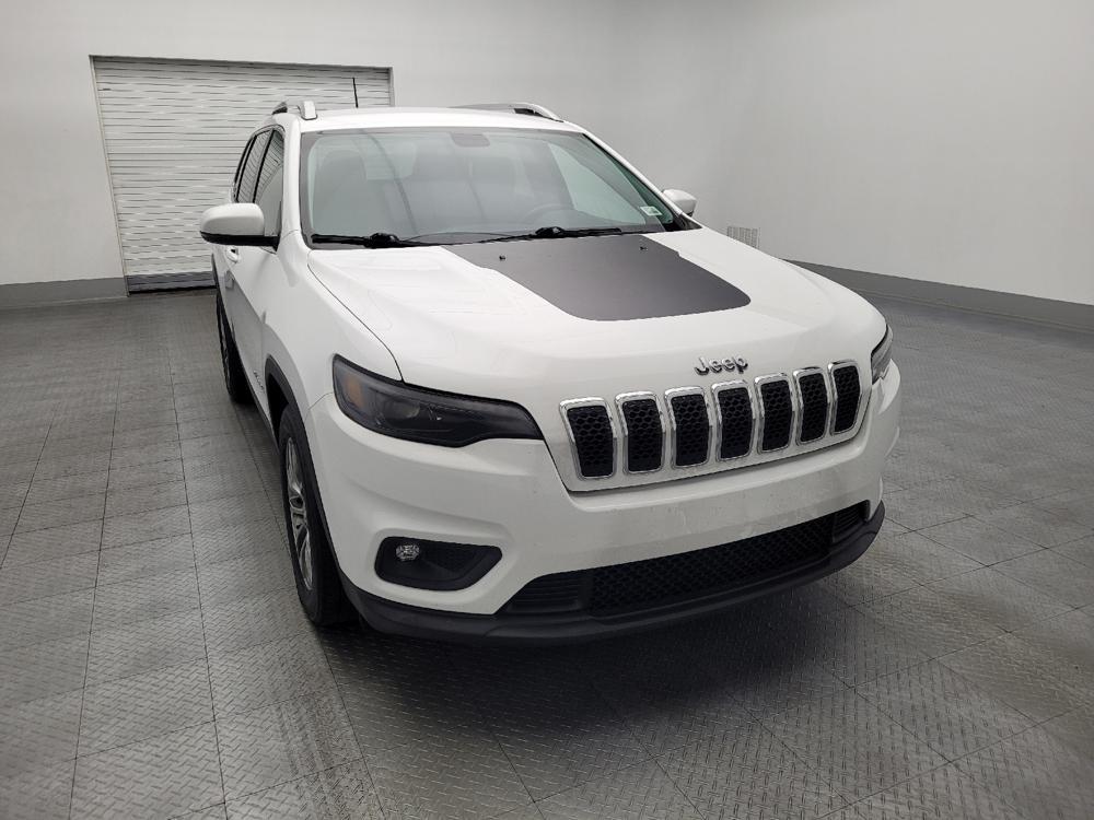 used 2019 Jeep Cherokee car, priced at $17,395