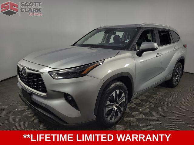 used 2022 Toyota Highlander car, priced at $37,683