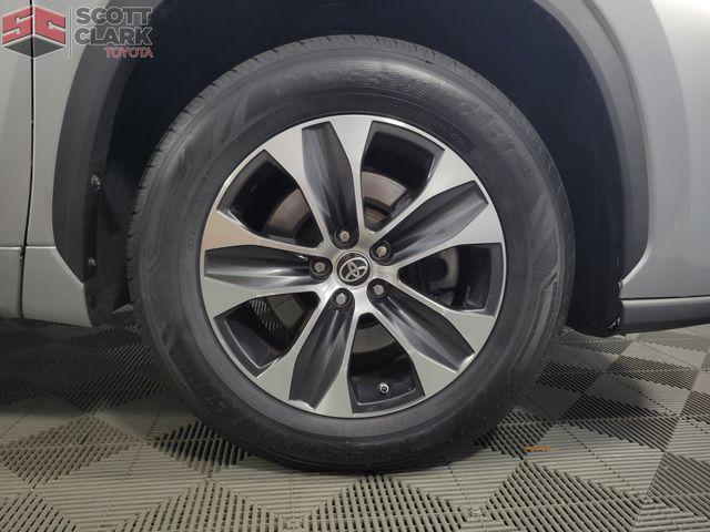 used 2022 Toyota Highlander car, priced at $37,683