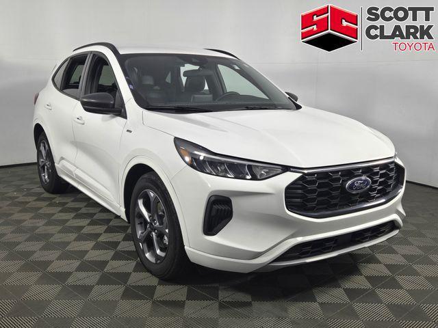 used 2023 Ford Escape car, priced at $25,356