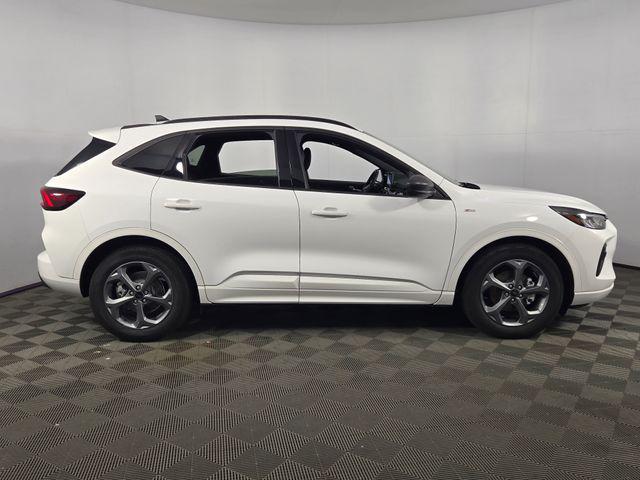 used 2023 Ford Escape car, priced at $25,127