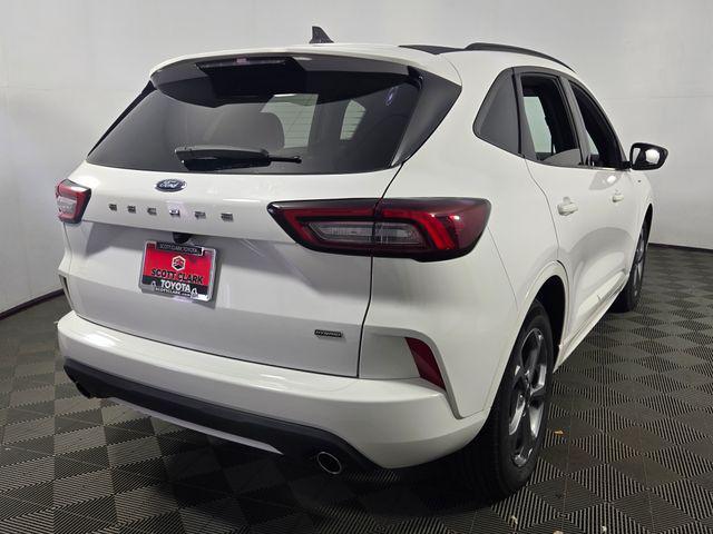 used 2023 Ford Escape car, priced at $25,127
