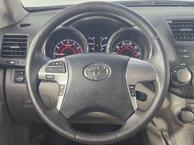 used 2012 Toyota Highlander car, priced at $11,511