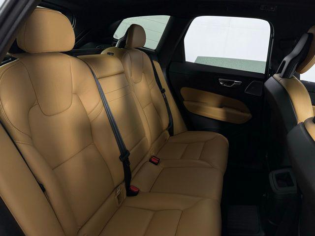used 2018 Volvo XC60 Recharge Plug-In Hybrid car, priced at $29,600