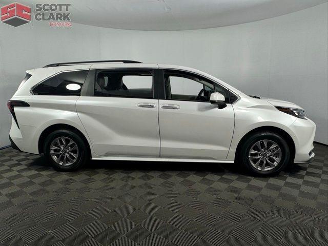 used 2024 Toyota Sienna car, priced at $45,016