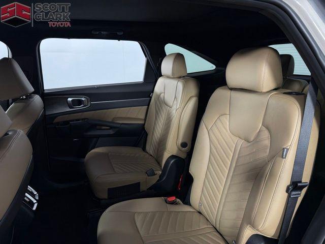 used 2025 Kia Sorento car, priced at $38,664