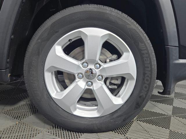 used 2019 Jeep Compass car, priced at $17,475